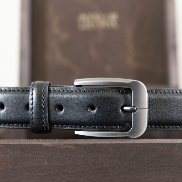 Personalised Black Leather Belt & Gift Box with Engraved Message - Taylor Lomax